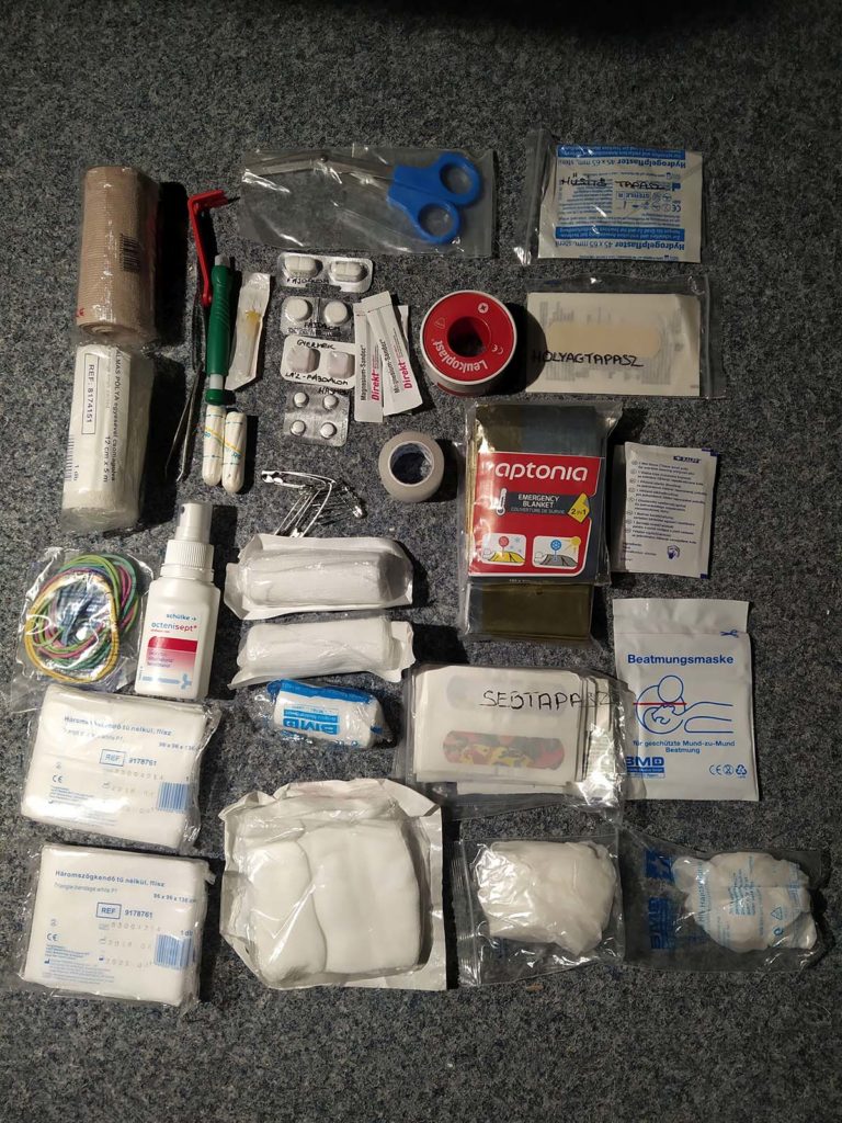 Túrára Kattanva: elsősegély csomag alapjai Andras-elsosegely-csomag-768x1024