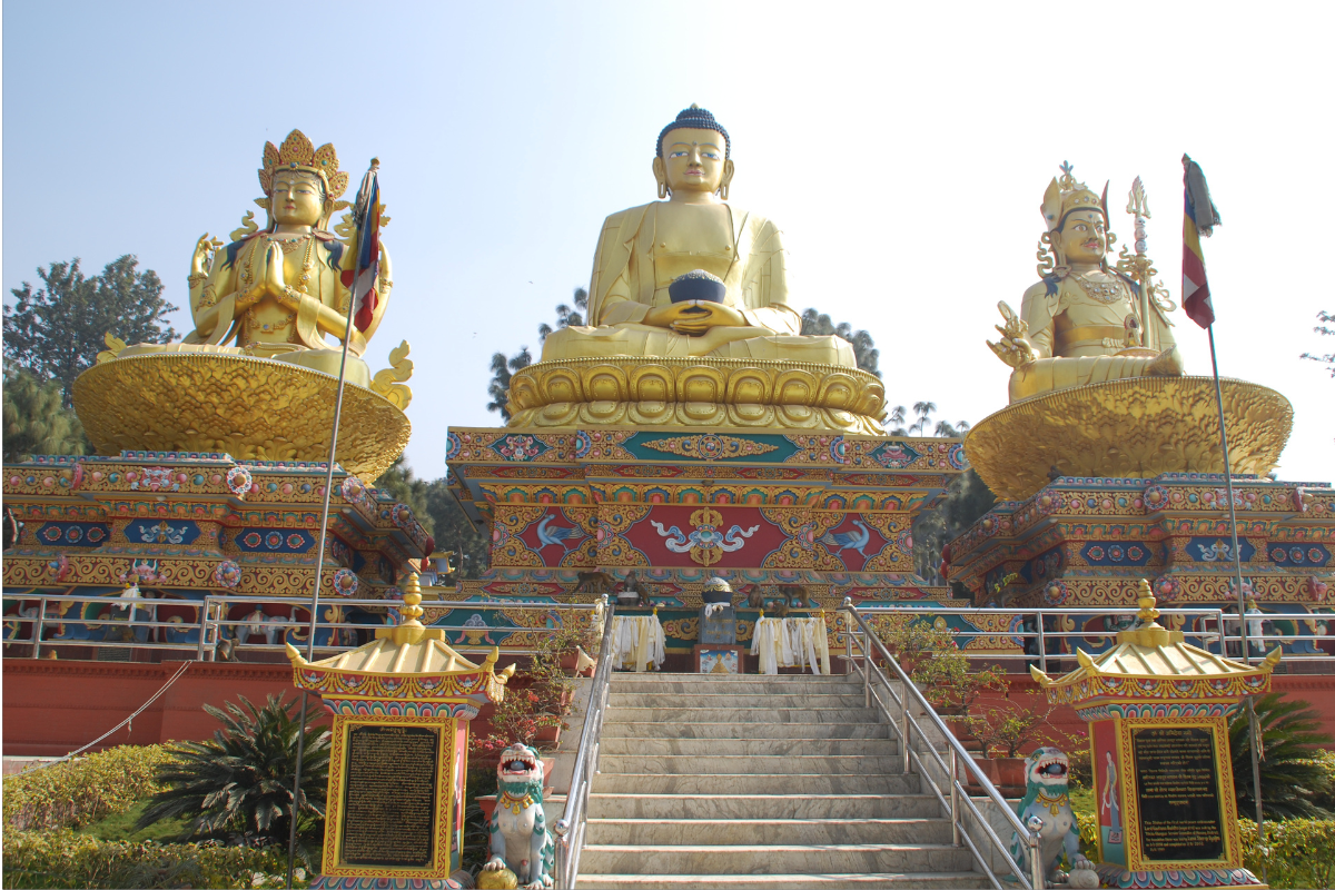 Buddha szobrok Nepálban