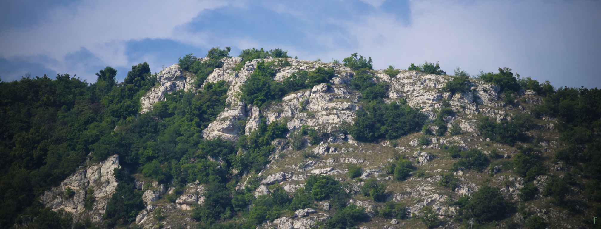 Elhagyatott várak, vadnyugati sziklák nyomában a Pilisben Elhagyatott várak, vadnyugati sziklák nyomában a Pilisben
