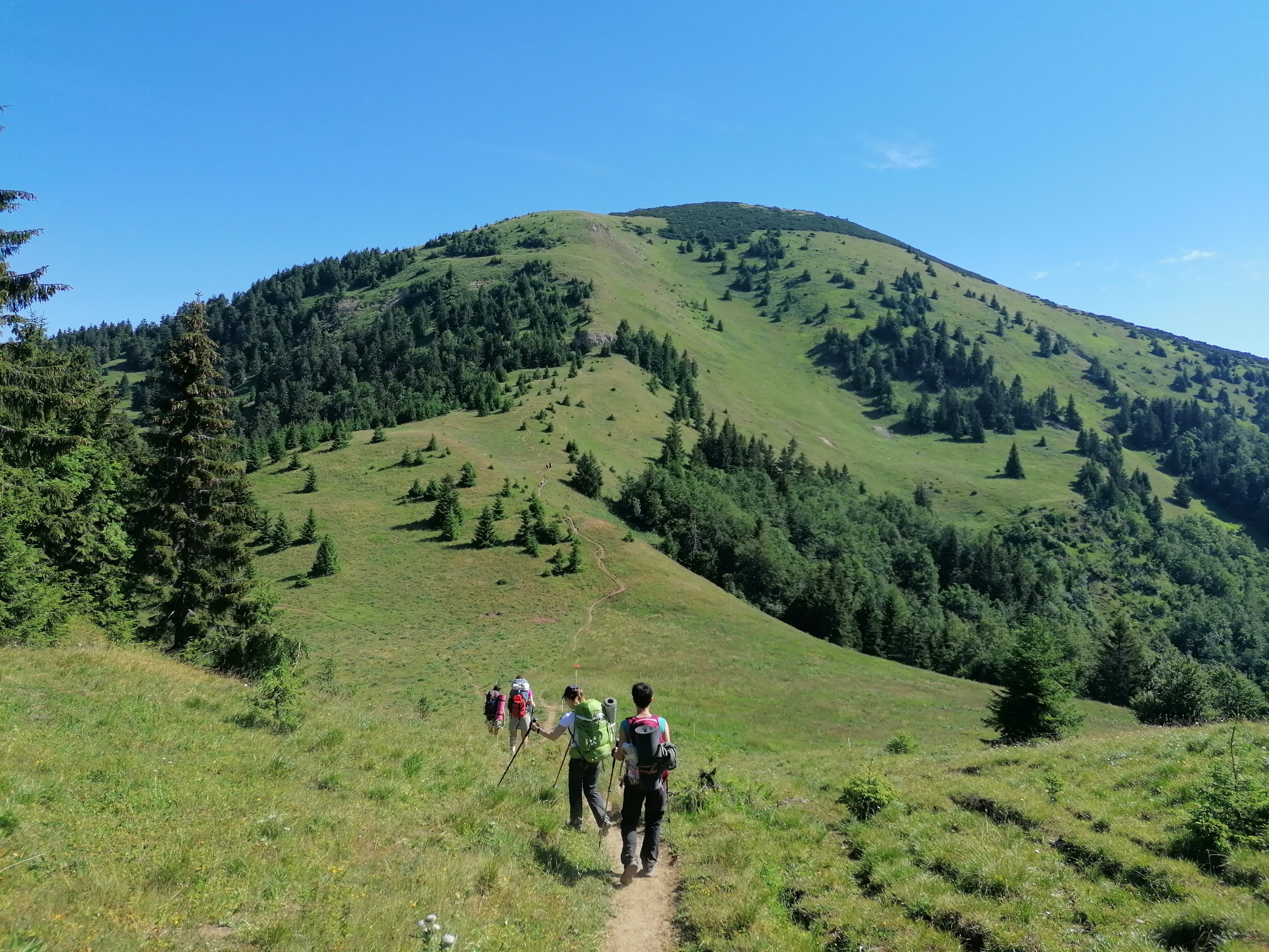 Egynapos gyalogtúra a szlovákiai Nagy-Fátra keleti részén a Rakitov-hegyen Egynapos gyalogtúra a szlovákiai Nagy-Fátra keleti részén a Rakitov-hegyen